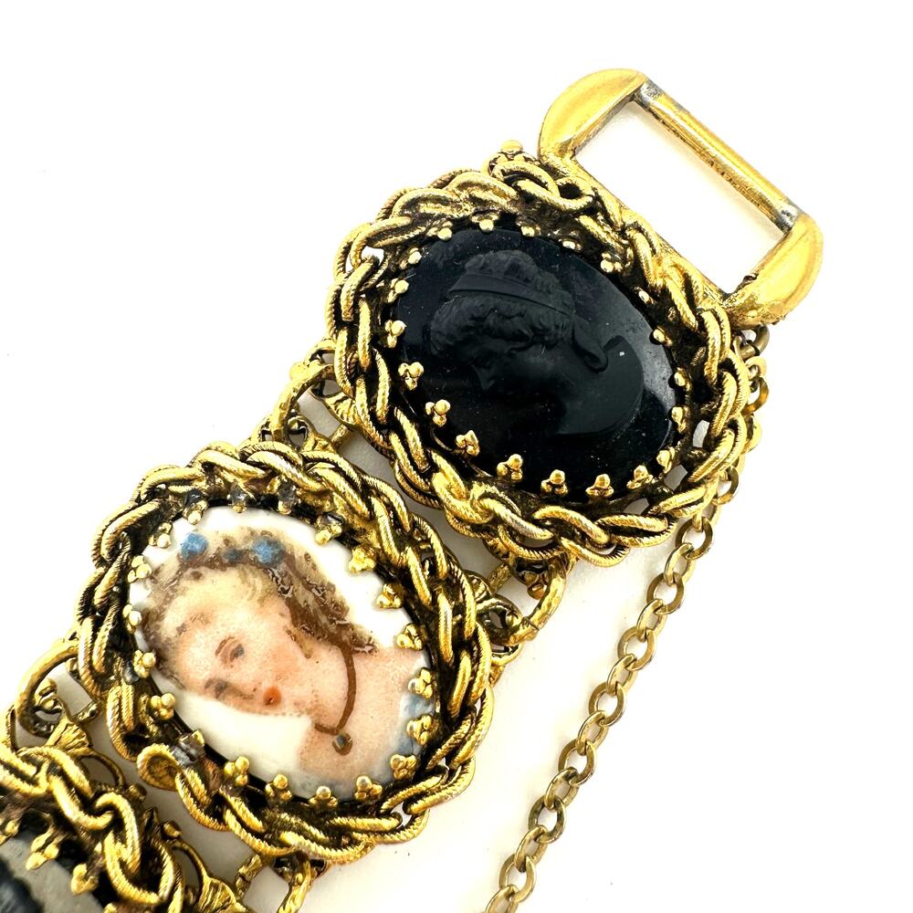 Vintage Victorian Revival gold tone 7 intaglio cameos portraits panel bracelet - Picture 6 of 9